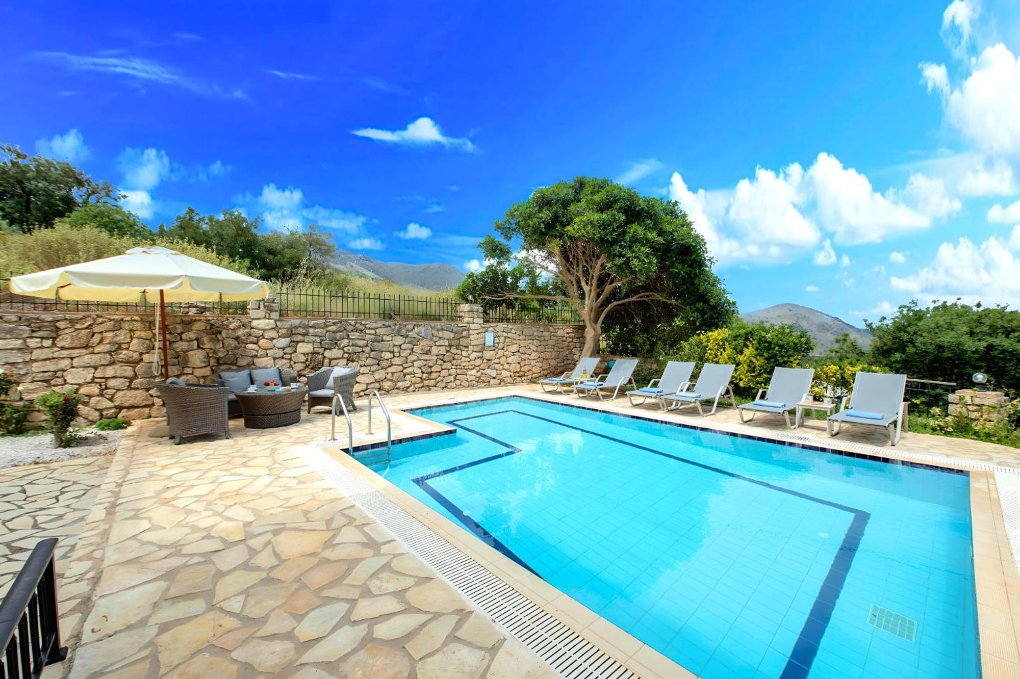 Mare Blue Villas Heated Pool Kournás Exterior foto